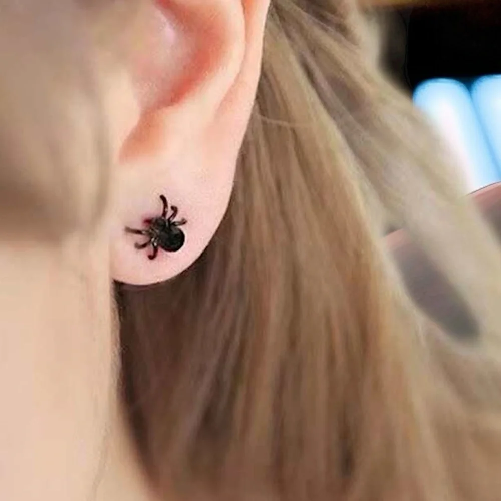 Sparkle & Scare with Halloween Rhinestone Spider Studs🕷️ NWT Black Stud Earrings